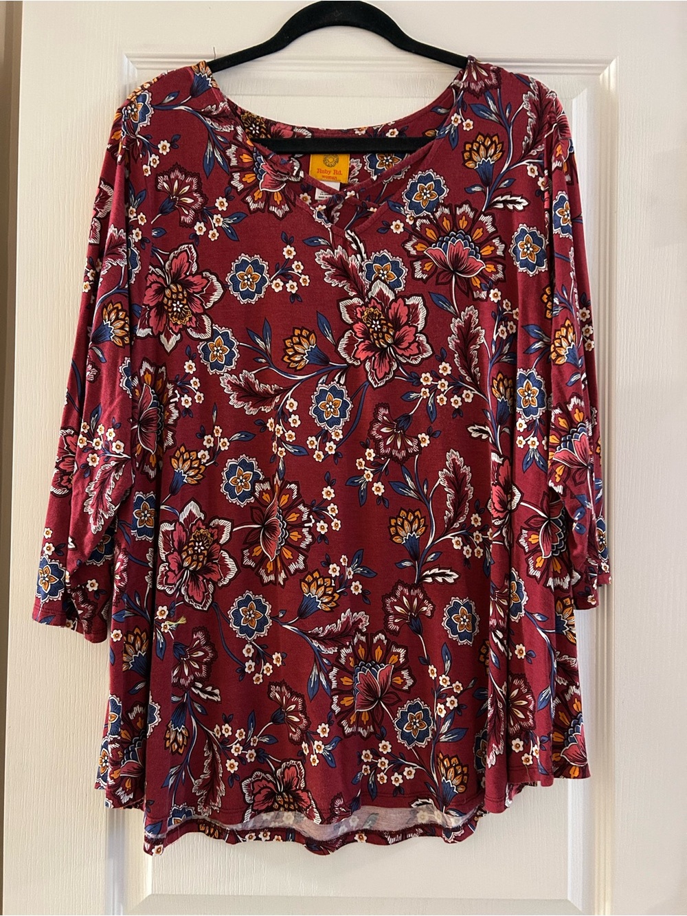 Ruby Rd Women's Burgundy Floral Scoop Neck Top
